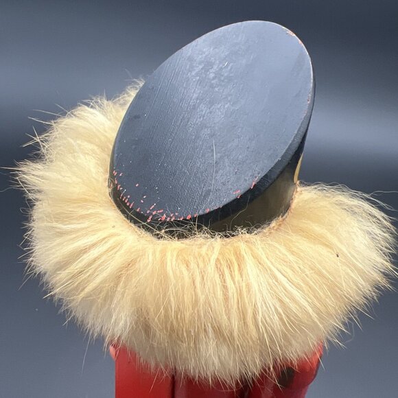 VTG Erzgebirge Nutcracker 9.25" Soldier Christmas Holiday Decor Germany 1977 - Picture 10 of 15